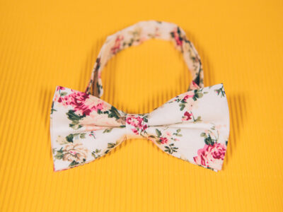 kukkarusetti-kesan-juhliin-haihin-mirrikauppa-haat-valmistujaiset-miehelle-bestmanille-solmuke-rusetti-mirri