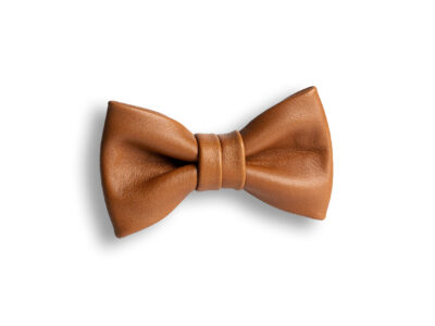 lasten-nahkainen-rusetti-nahkarusetti-naru-kasityo-avainlipputuote-avainlippu-rusetit-netista-kotimainen-suomalainen-verkkokauppa