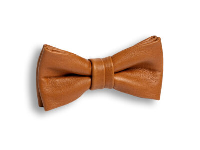 naru-nahkarusetti-double-tupla-nahkainen-rusetti-avainlipputuote-kotimainen-kasintehty-kasityo-kasinommeltu-poronnahka-poronnahkainen-